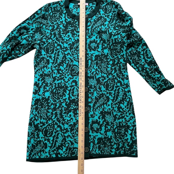 Izaac Mizrahi button front cardigan sweater, size medium like new! - Picture 3 of 4